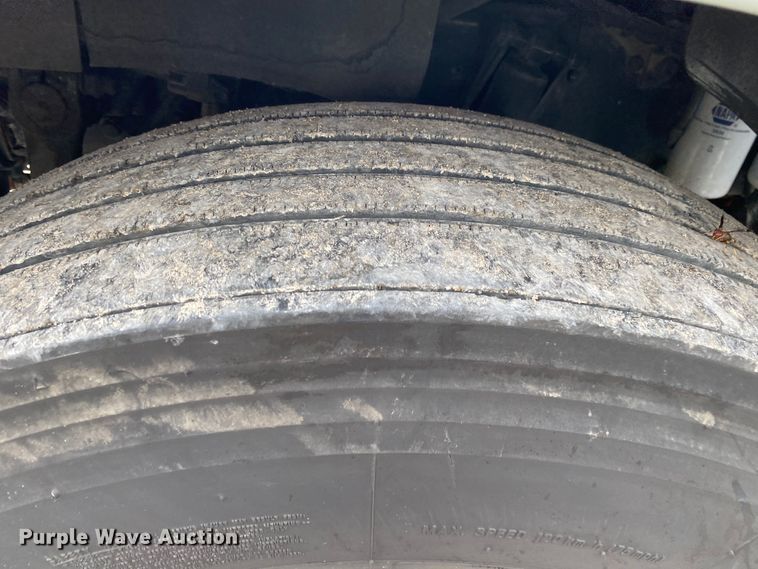 image for item JU9219 2012 Kenworth T370  delivery truck