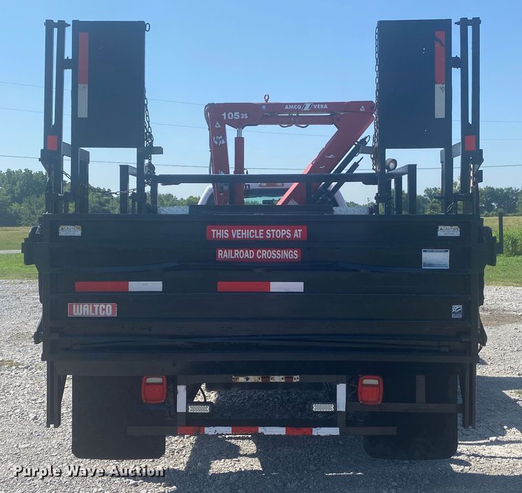 image for item JU9268 2011 Ford F550  flatbed truck