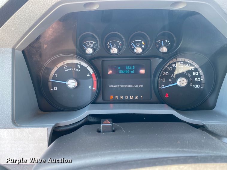 image for item JU9268 2011 Ford F550  flatbed truck