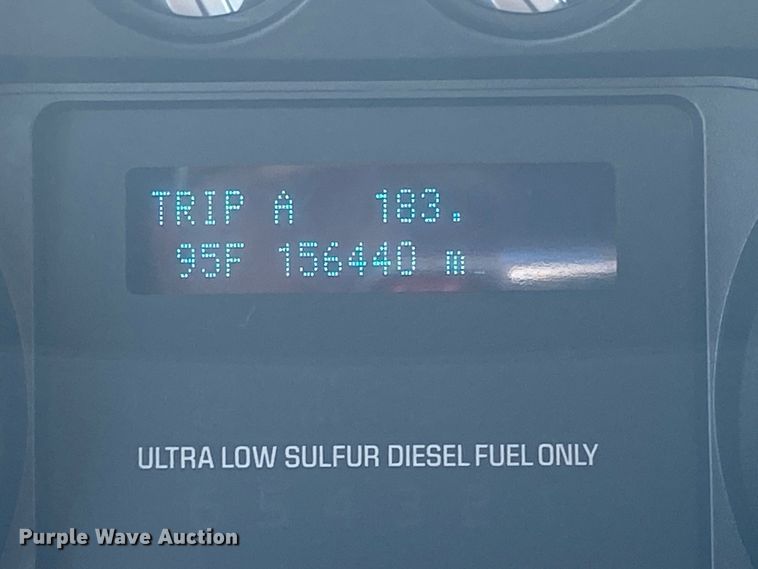 image for item JU9268 2011 Ford F550  flatbed truck