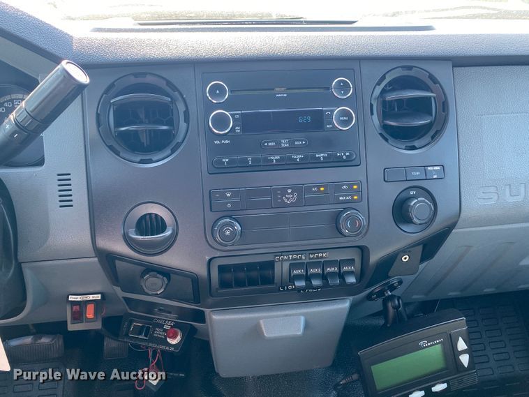 image for item JU9268 2011 Ford F550  flatbed truck