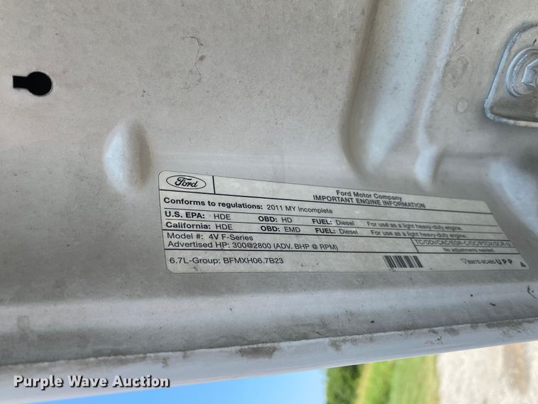 image for item JU9268 2011 Ford F550  flatbed truck