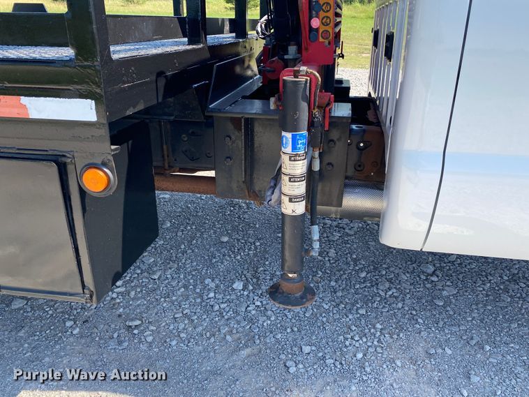 image for item JU9268 2011 Ford F550  flatbed truck