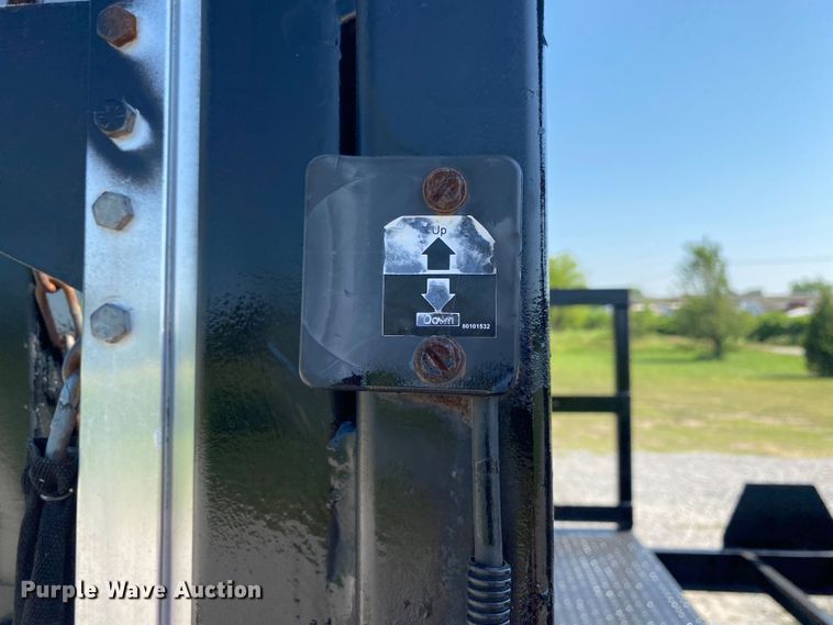 image for item JU9268 2011 Ford F550  flatbed truck