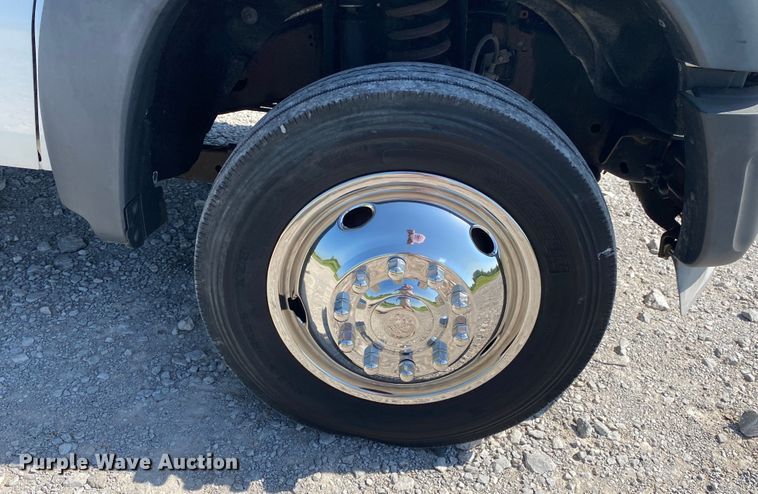 image for item JU9268 2011 Ford F550  flatbed truck