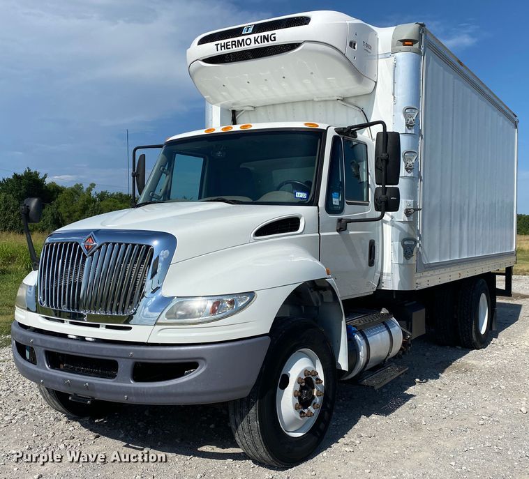 image for item JU9280 2015 International 4300  refrigerated truck