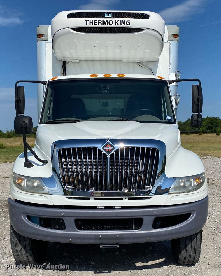 image for item JU9280 2015 International 4300  refrigerated truck