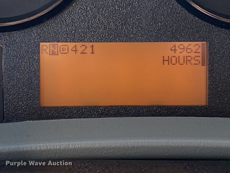 image for item JU9280 2015 International 4300  refrigerated truck