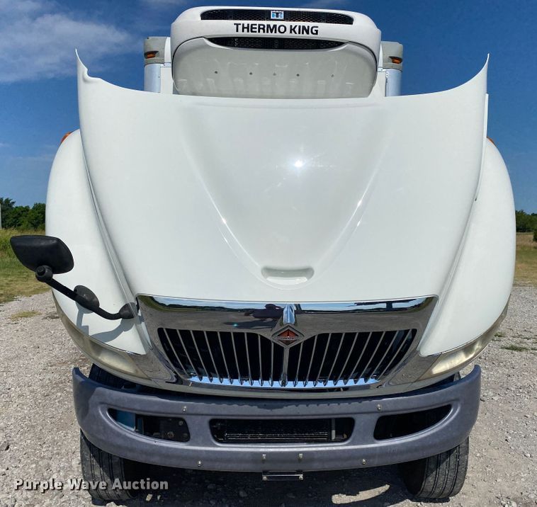 image for item JU9280 2015 International 4300  refrigerated truck