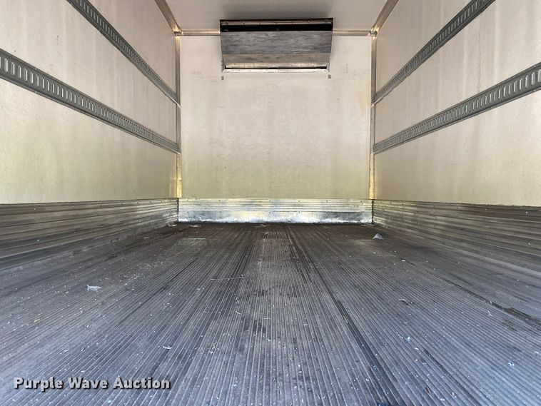 image for item JU9280 2015 International 4300  refrigerated truck