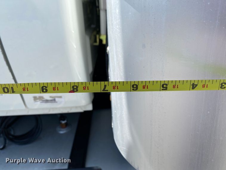 image for item JU9280 2015 International 4300  refrigerated truck