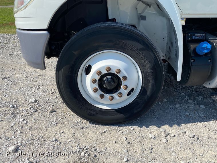 image for item JU9280 2015 International 4300  refrigerated truck