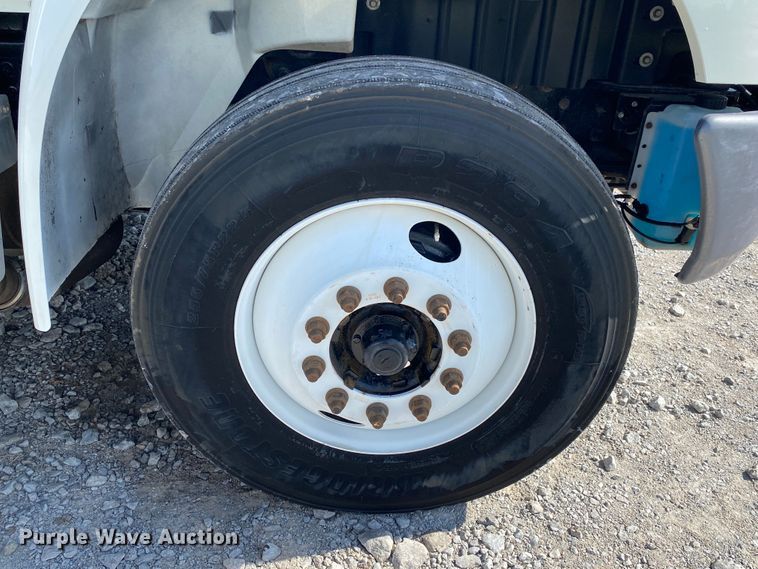 image for item JU9280 2015 International 4300  refrigerated truck