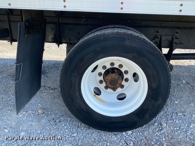 image for item JU9280 2015 International 4300  refrigerated truck