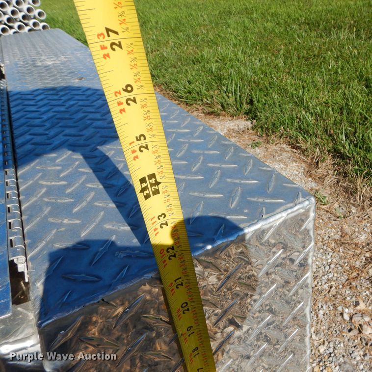 image for item JX9135 (2) toolboxes