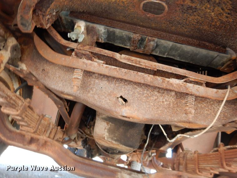 image for item JX9148 1946 International KS6-250  winch truck