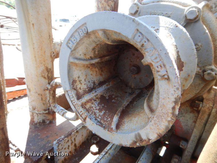 image for item JX9148 1946 International KS6-250  winch truck