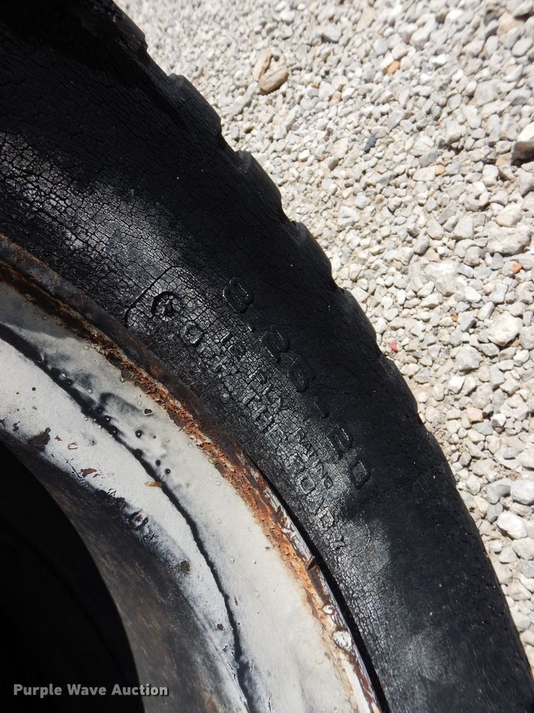 image for item JX9148 1946 International KS6-250  winch truck