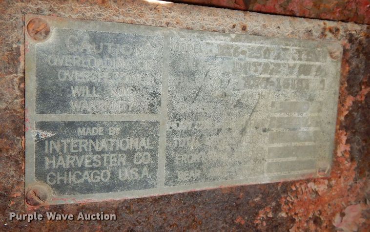 image for item JX9148 1946 International KS6-250  winch truck