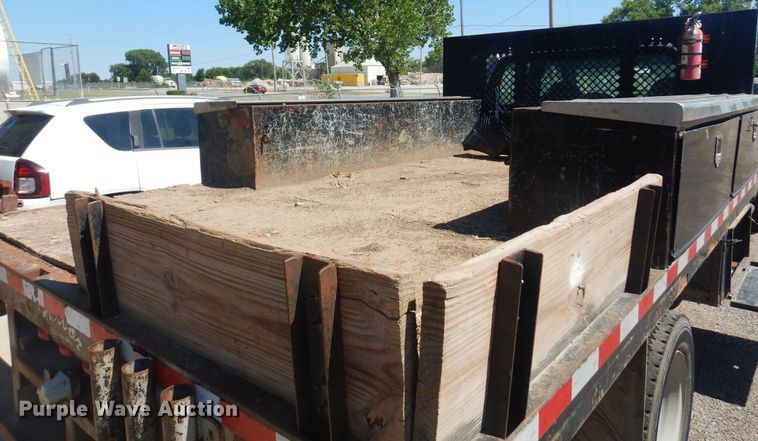image for item KI9350 2009 Ford F550  flatbed truck