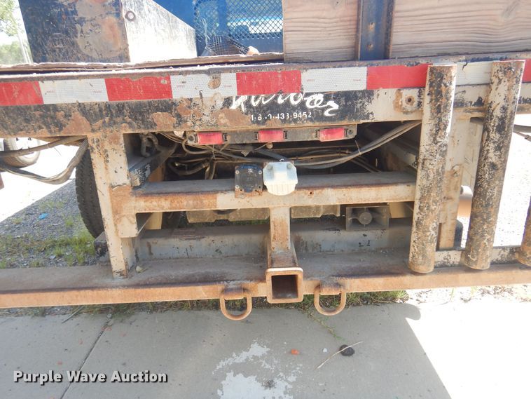 image for item KI9350 2009 Ford F550  flatbed truck