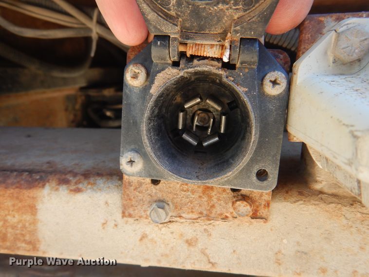 image for item KI9350 2009 Ford F550  flatbed truck