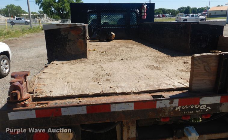 image for item KI9350 2009 Ford F550  flatbed truck