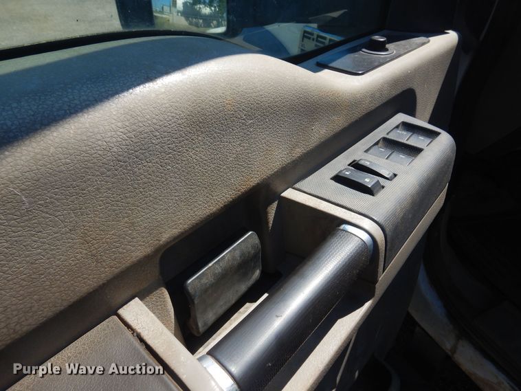 image for item KI9350 2009 Ford F550  flatbed truck