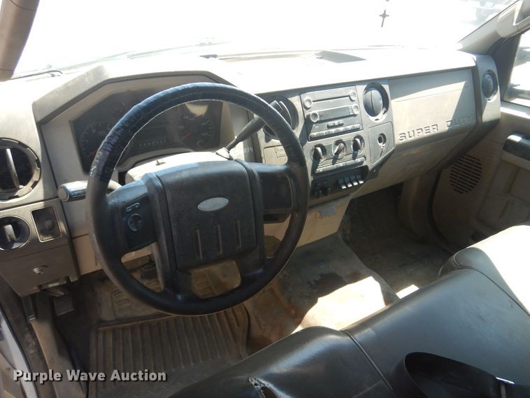 image for item KI9350 2009 Ford F550  flatbed truck