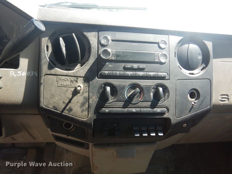 image for item KI9350 2009 Ford F550  flatbed truck