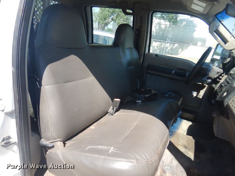 image for item KI9350 2009 Ford F550  flatbed truck