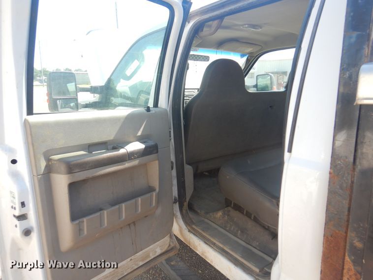 image for item KI9350 2009 Ford F550  flatbed truck