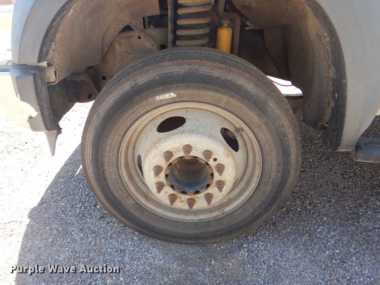 image for item KI9350 2009 Ford F550  flatbed truck