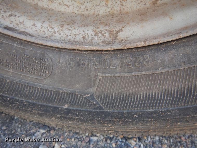 image for item KI9350 2009 Ford F550  flatbed truck