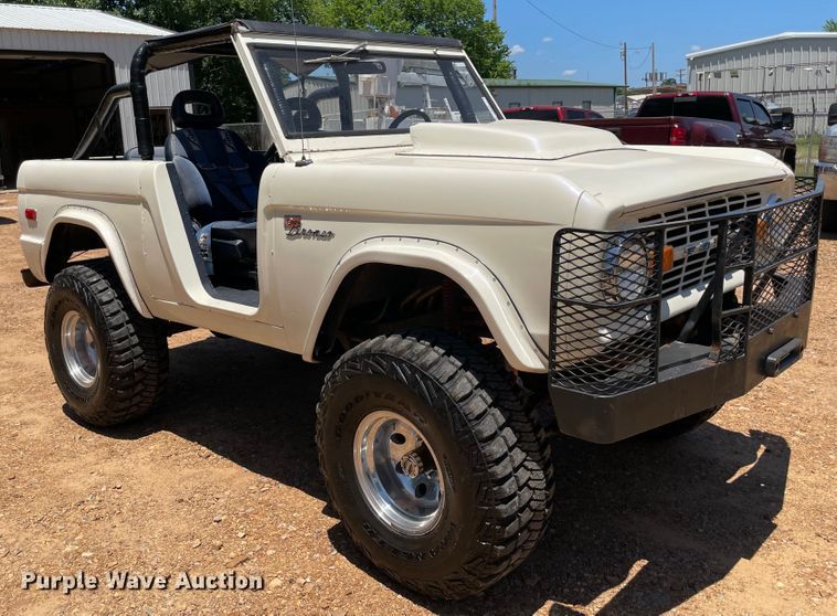 image for item KJ9780 1970 Ford Bronco  SUV