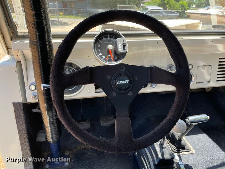 image for item KJ9780 1970 Ford Bronco  SUV