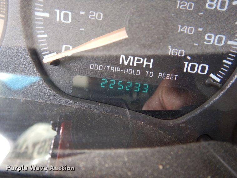 image for item KN9817 2003 Chevrolet S10  Ext. Cab pickup truck