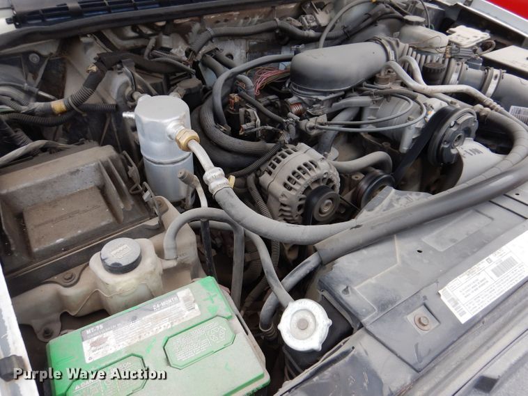 image for item KN9817 2003 Chevrolet S10  Ext. Cab pickup truck