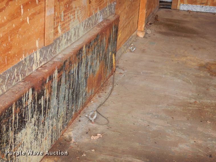 image for item KN9818 2006 Roadmaster  enclosed cargo trailer