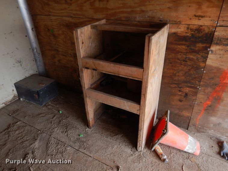 image for item KN9821 2011 Chevrolet Express G4500  box truck