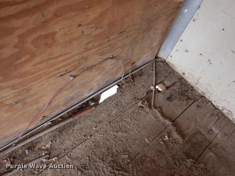 image for item KN9821 2011 Chevrolet Express G4500  box truck