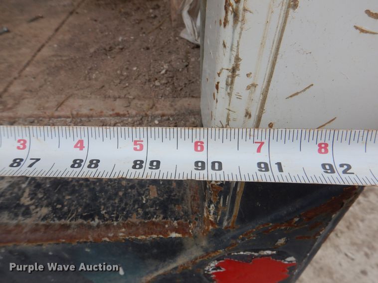 image for item KN9821 2011 Chevrolet Express G4500  box truck