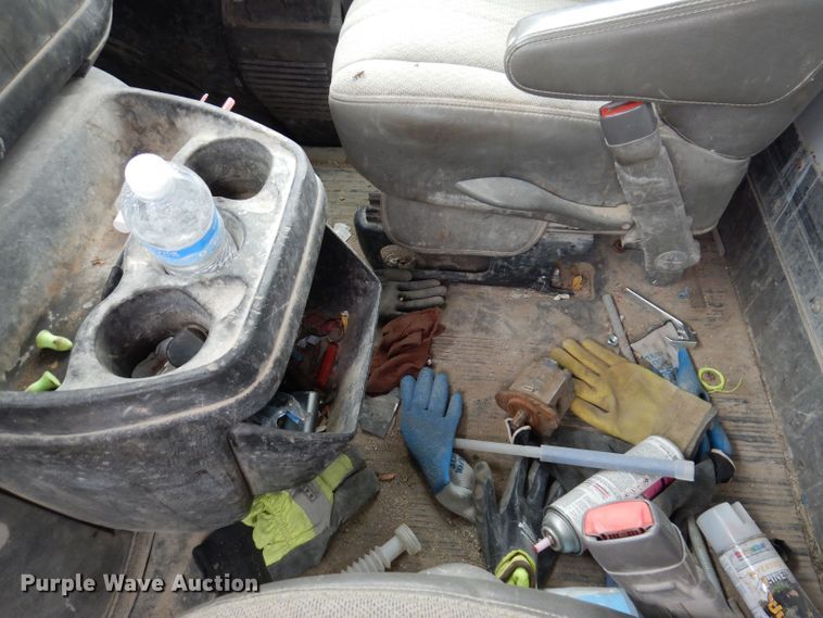 image for item KN9821 2011 Chevrolet Express G4500  box truck