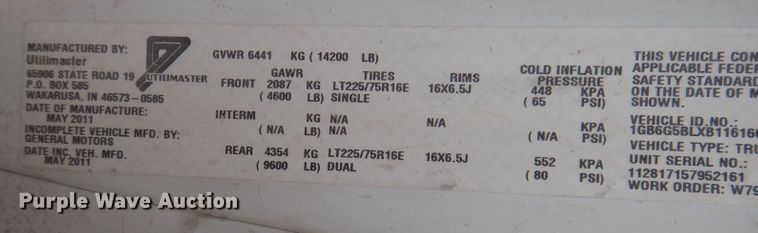 image for item KN9821 2011 Chevrolet Express G4500  box truck