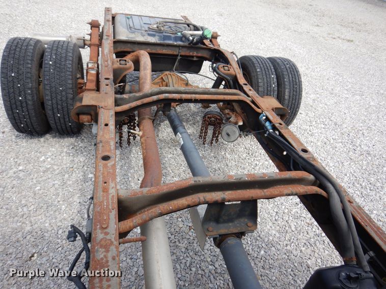 image for item KR9152 2016 Chevrolet Express G4500  van cab and chassis