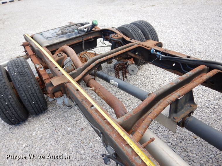 image for item KR9152 2016 Chevrolet Express G4500  van cab and chassis