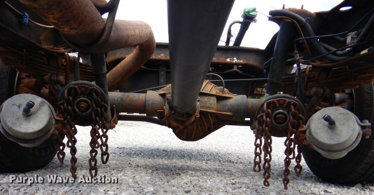 image for item KR9152 2016 Chevrolet Express G4500  van cab and chassis