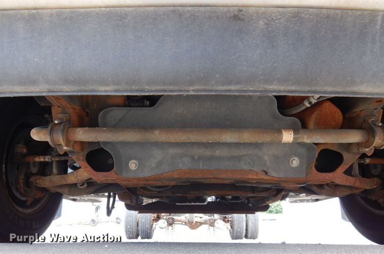 image for item KR9152 2016 Chevrolet Express G4500  van cab and chassis