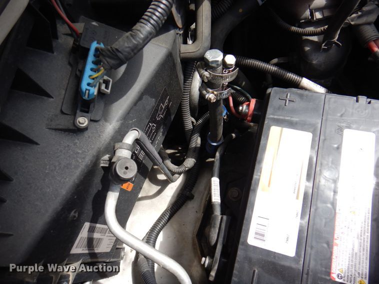 image for item KR9152 2016 Chevrolet Express G4500  van cab and chassis