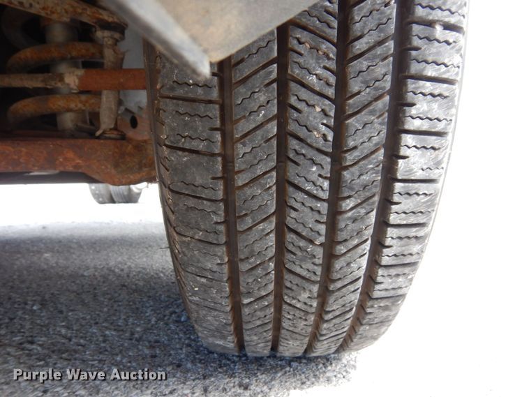 image for item KR9152 2016 Chevrolet Express G4500  van cab and chassis